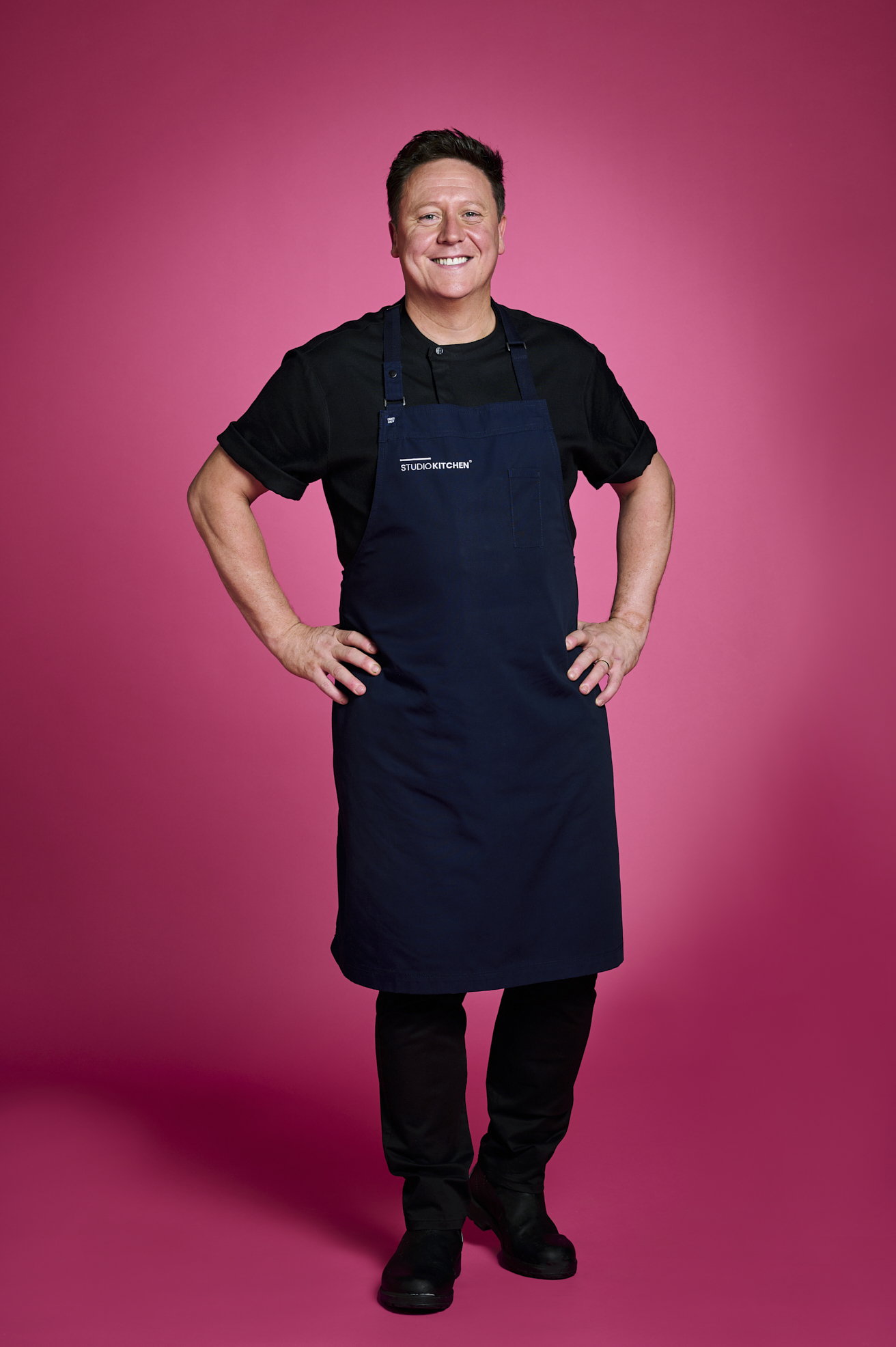 Dessert Masters S2_Darren Purchese_(pink)