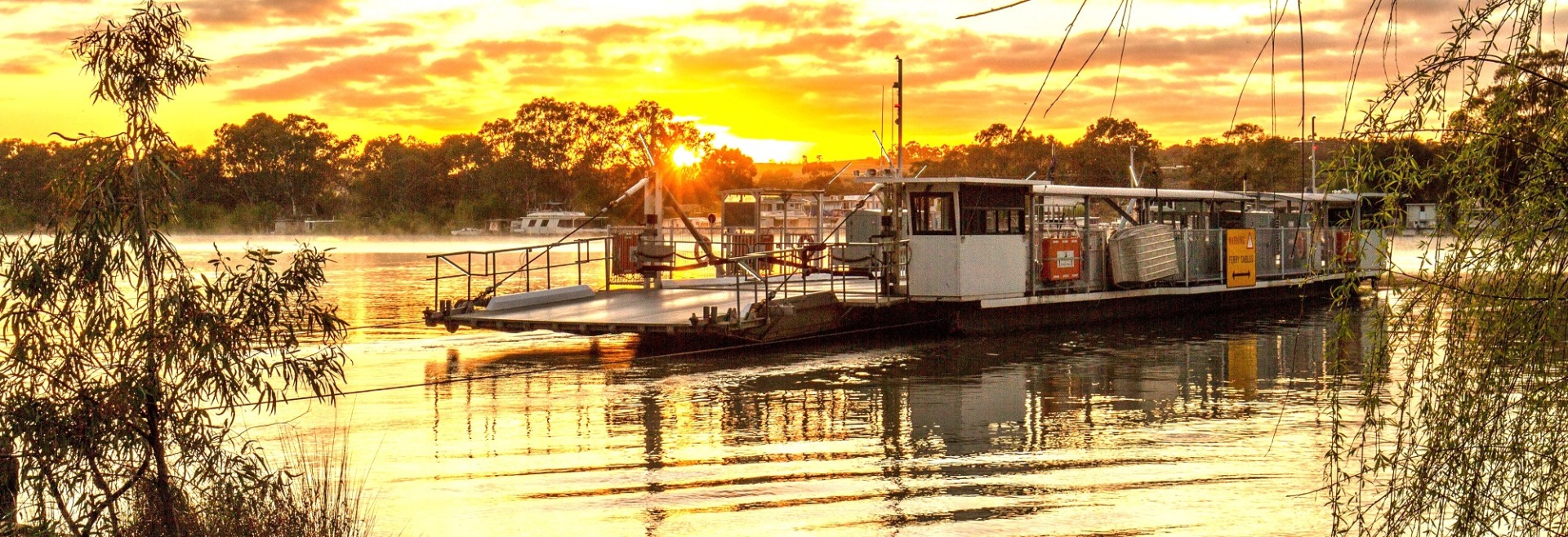 ferry sunset.jpg.crdownload